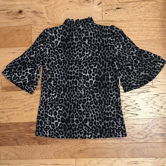 Michael Kor’s Leopard Print Women's Top - Picture 3 of 3